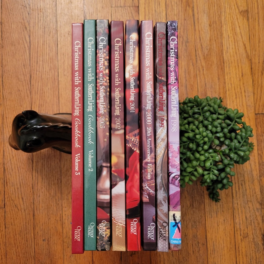 Southern Living Christmas Cookbook Lot 8 Books 98-03 Hardcover‎ Staging Decor